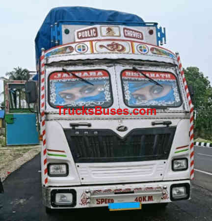 Mahindra Blazo 31 Images